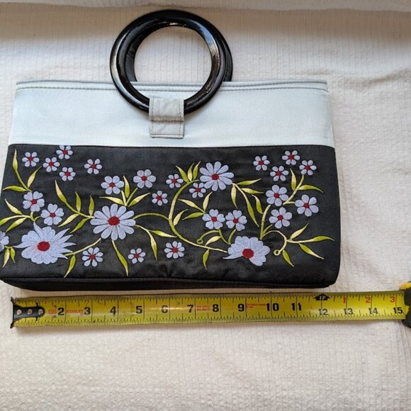 Black floral clutch circular handle - Picture 3 of 5